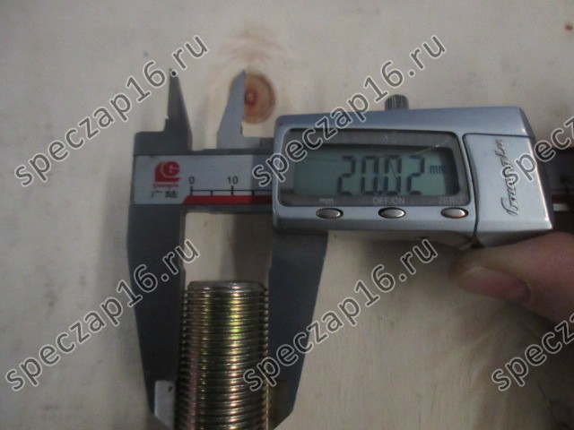 Шпилька колеса с гайками LW300/500