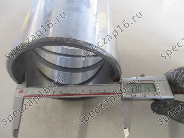 Втулка рокера центральная LW500