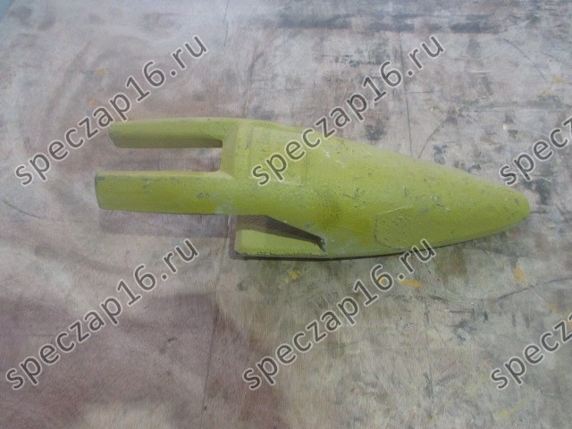 Зуб ковша боковой CDM855