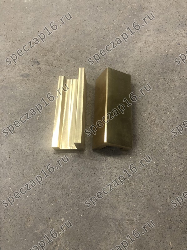 Направляющая медная поворотного круга XG3165