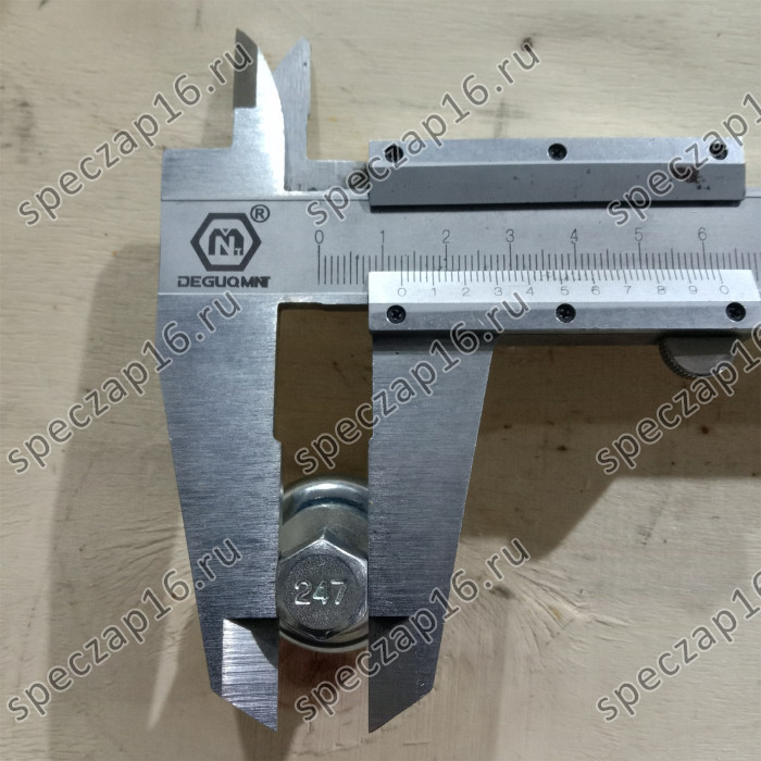 Гайка клапанной крышки YC6J125